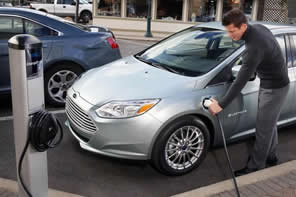 Dueños de autos eléctricos comprarían otro vehículo con este tipo de motorización