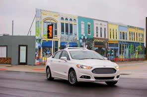 Marca estadounidense prueba vehículos autónomos en ciudad simulada